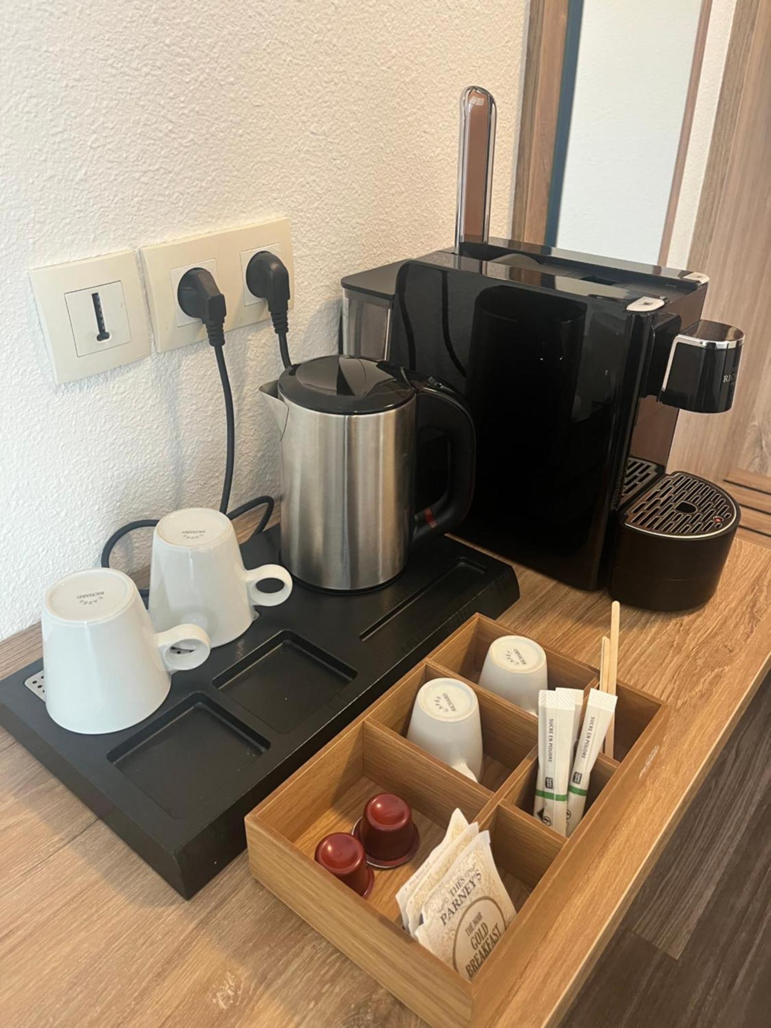 里昂东部阿卡小屋酒店 梅济约 外观 照片